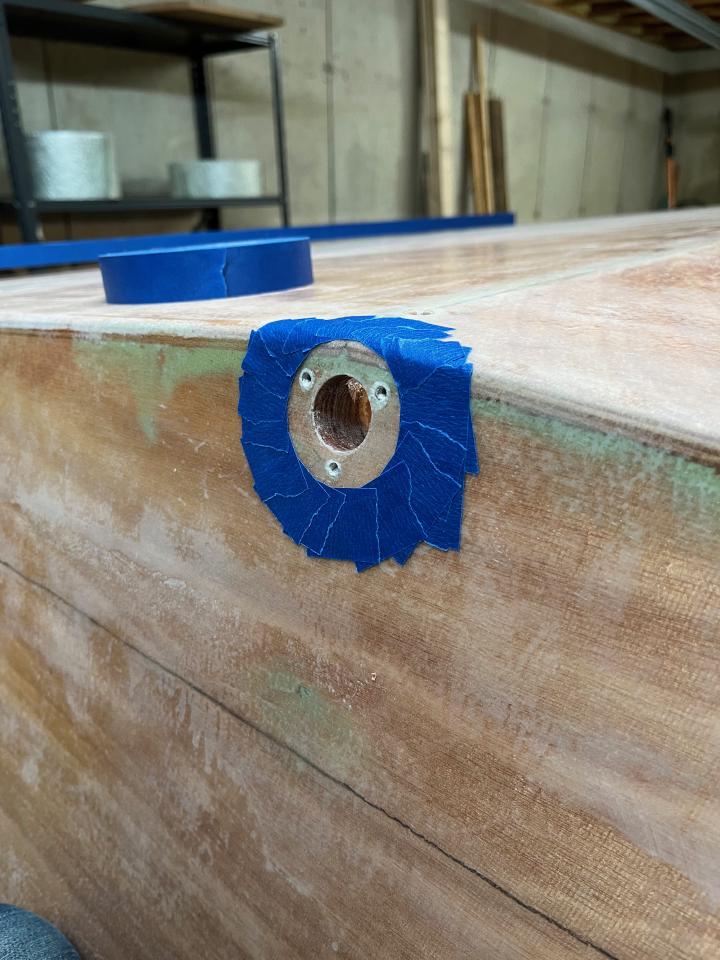 Drain plug, ready for sealant