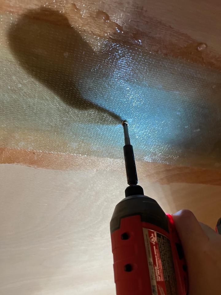 The keels are screwed in place from inside using bronze screws